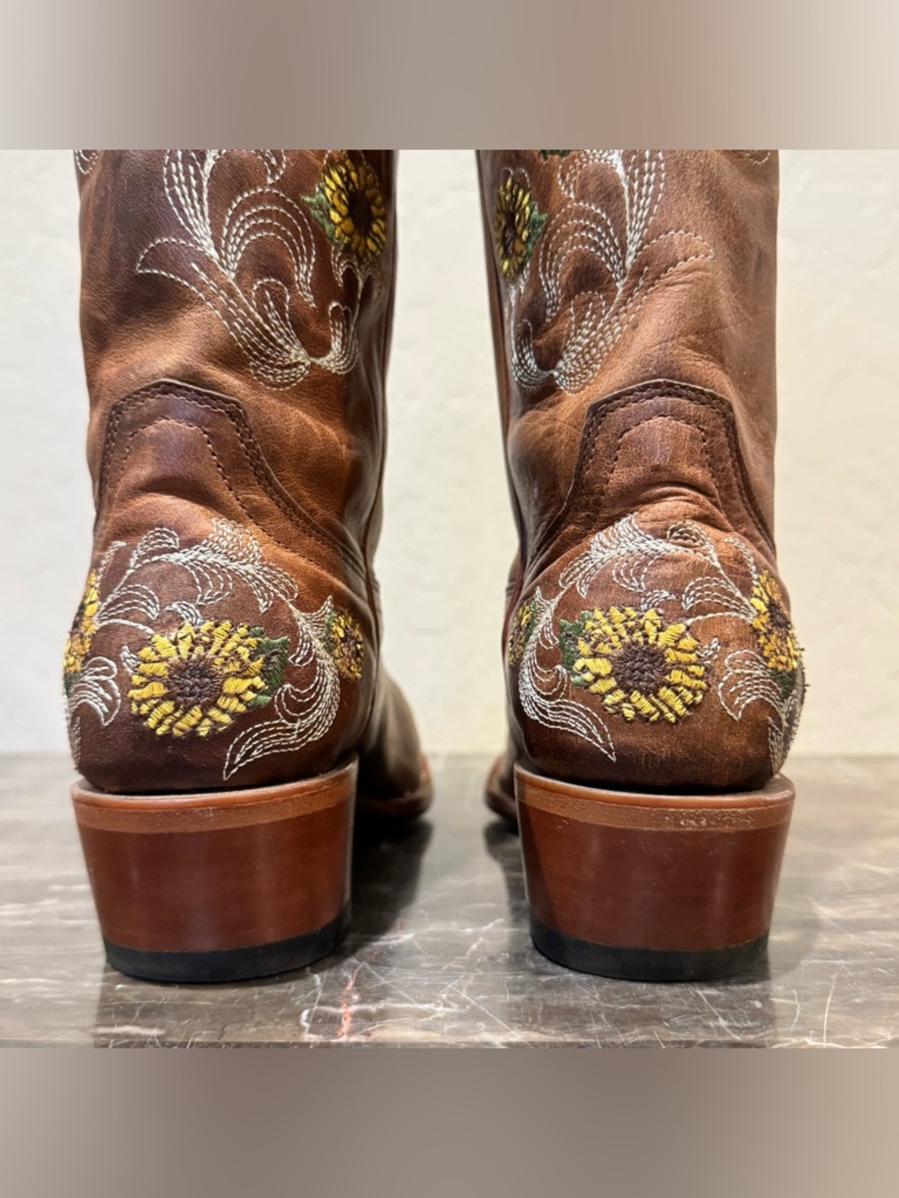 Shyanne Jolyn Sunflower Embroidered Leather Cowboy Boots - Picture 11 of 14